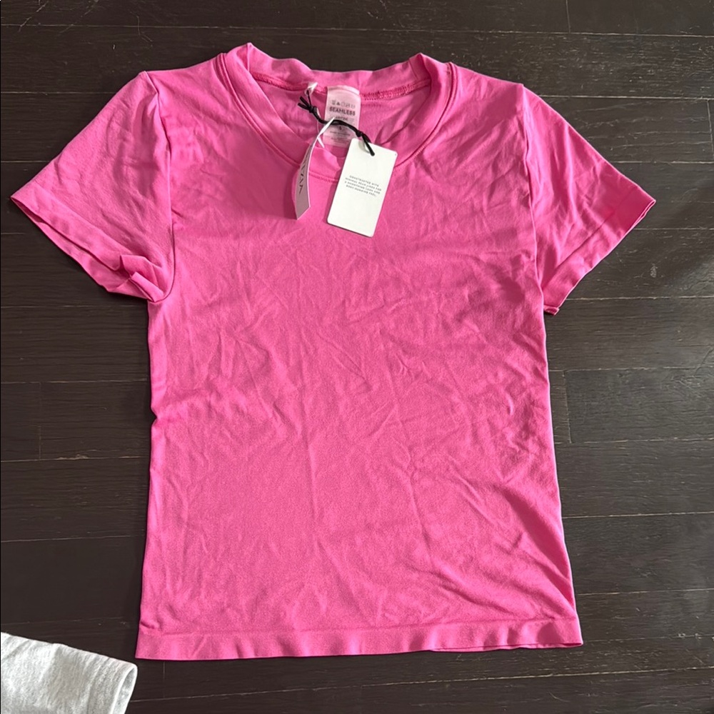 Aritzia Pink Fitted T-Shirt Short Sleeve